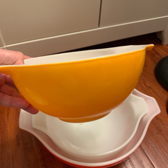 Vintage Pyrex nesting Friendship Cinderella bowls - Picture 4 of 11